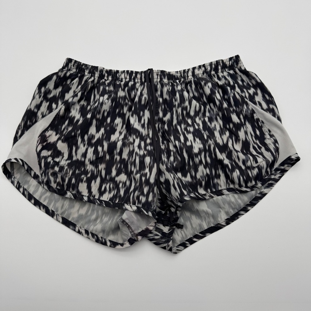 Nike Womens Running Shorts Black White Ikat Print Mesh Panels Large L Activewear